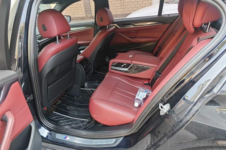 Used BMW 5 Series 2018 Restyled 530Li Leading Edition M Sport Package Left Rear Seat