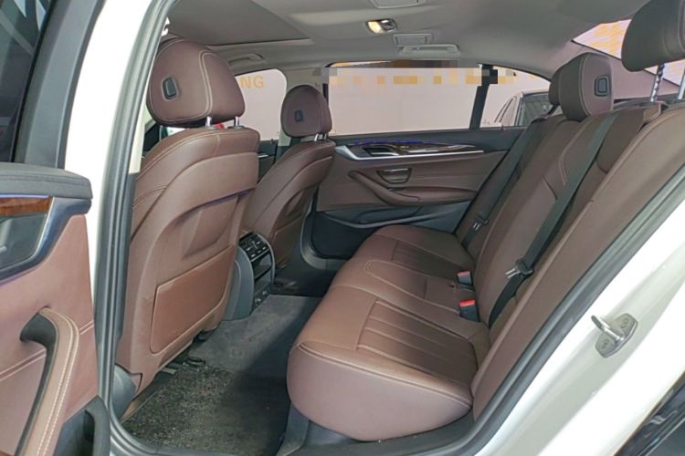 Used BMW 5 Series 2018 525Li Luxury Package Left Rear Seat