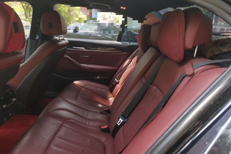 Used BMW 5 Series 2018 Facelifted 530Li xDrive M Sport Package Left Rear Seat