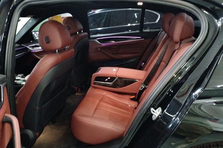 Used BMW 5 Series 2018 Restyled 530Li Leading Edition M Sport Package Left Rear Seat