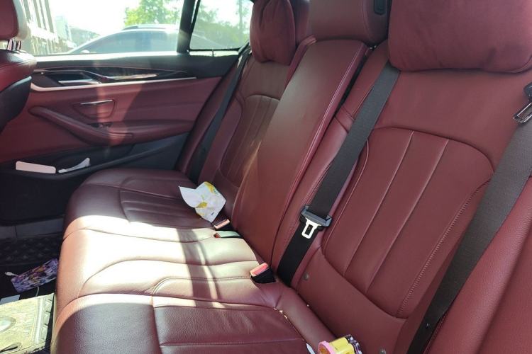 Used BMW 5 Series 2018 Restyled 530Li Leading Edition M Sport Package Left Rear Seat