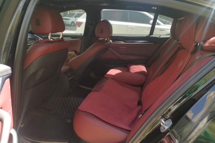 Used BMW 5 Series 2018 Restyled 530Li Leading Edition M Sport Package Left Rear Seat