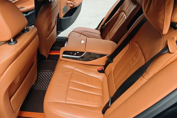 Used BMW 5 Series 2018 530Li Leading Model M Sport Package Left Rear Seat