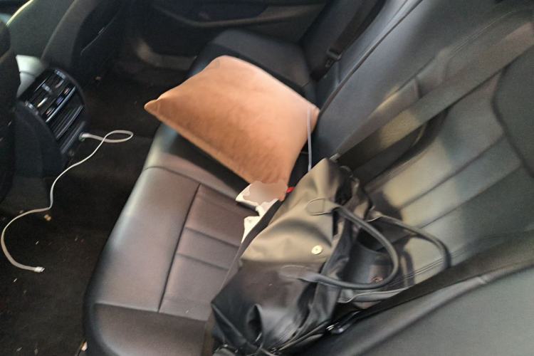 Used BMW 5 Series 2018 525Li Luxury Package Left Rear Seat