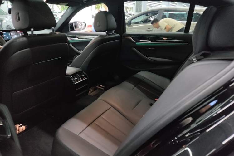 Used BMW 5 Series 2018 525Li M Sport Package Left Rear Seat