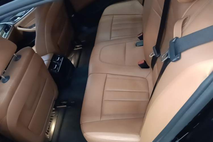 Used BMW 5 Series 2018 528Li Launch Special Edition Left Rear Seat