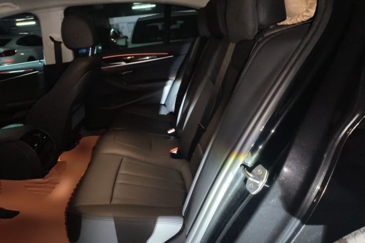 Used BMW 5 Series 2018 525Li Luxury Package Left Rear Seat