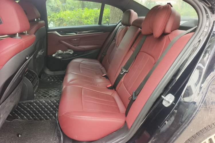 Used BMW 5 Series 2018 Facelifted 530Li xDrive M Sport Package Left Rear Seat