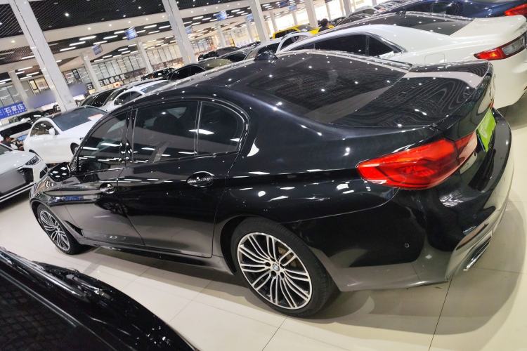 Used BMW 5 Series 2018 530Li Leading Model M Sport Package Left Side