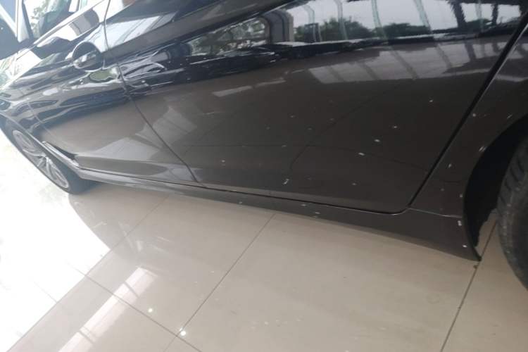 Used BMW 5 Series 2018 528Li Launch Special Edition Left Side Sill
