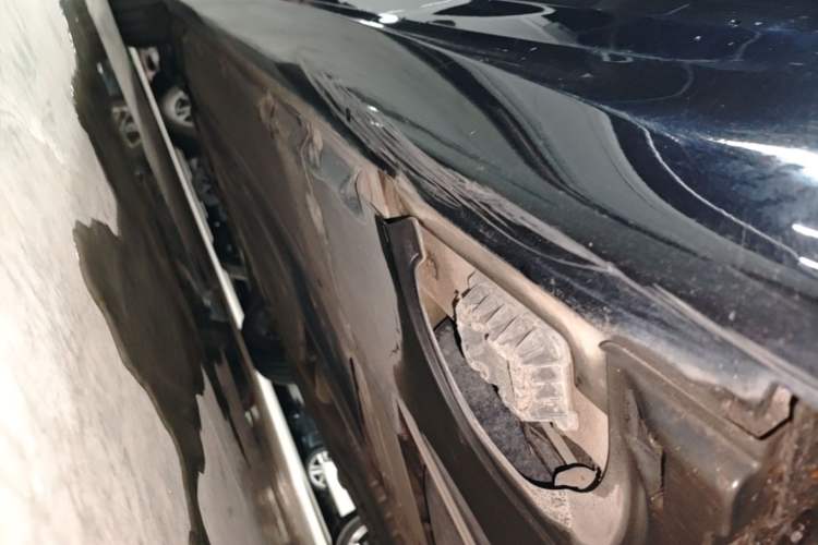 Used BMW 5 Series 2018 530Li Leading Model M Sport Package Left Side Sill