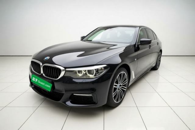 Ojetý BMW 5 Series 2018 Restyled 530Li Luxury Edition M Sport Package