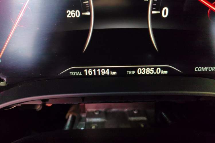 Used BMW 5 Series 2018 530Li Leading Model M Sport Package Odometer Close Up