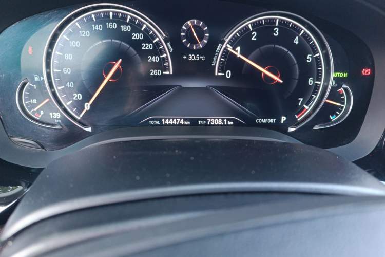 Used BMW 5 Series 2018 Revised Version 530Li Leading Edition Luxury Package Odometer Close Up