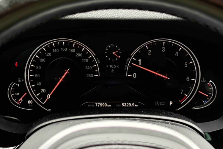 Used BMW 5 Series 2018 Facelifted 530Li xDrive M Sport Package Odometer Close Up