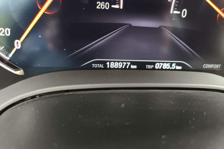 Used BMW 5 Series 2018 Facelifted 530Li Luxury Edition Premium Package Odometer Close Up