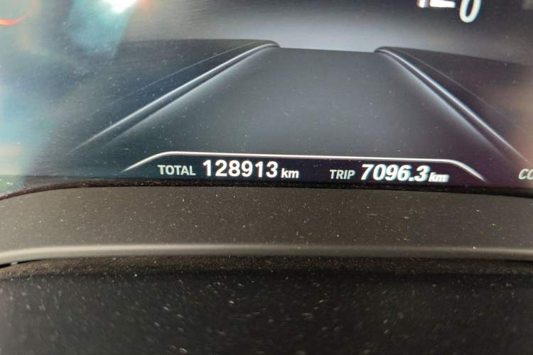 Used BMW 5 Series 2018 530Li xDrive M Sport Package Odometer Close Up