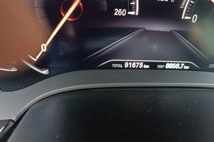 Used BMW 5 Series 2018 530Li Leading Edition Luxury Package Odometer Close Up