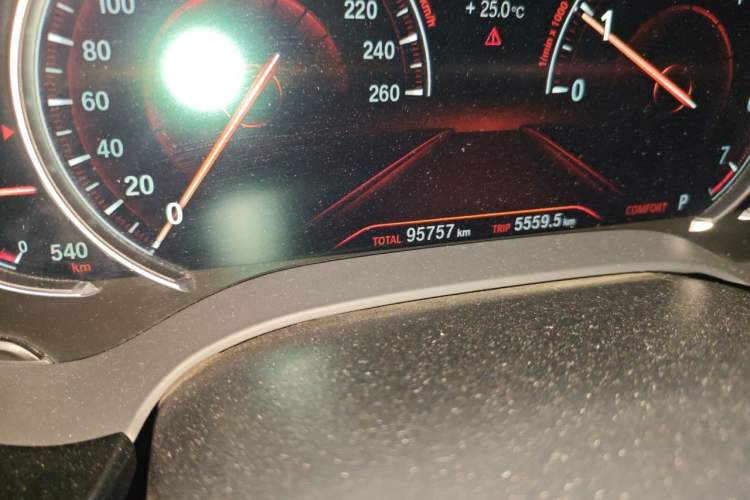 Used BMW 5 Series 2018 Restyled 530Li Leading Edition M Sport Package Odometer Close Up