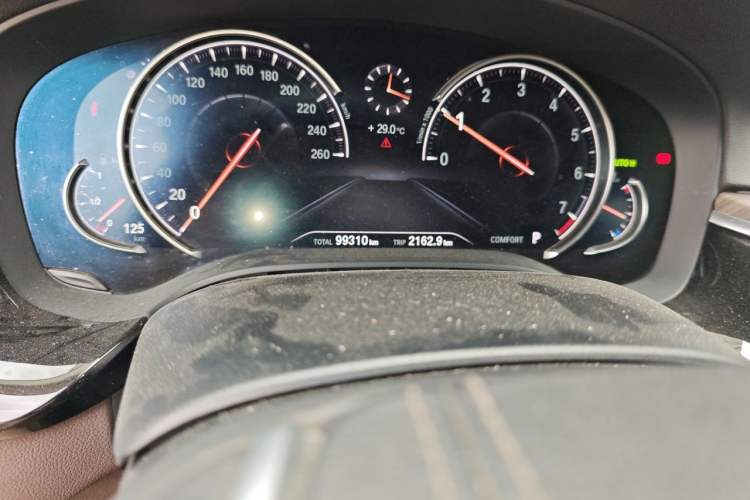 Used BMW 5 Series 2018 Revised Version 530Li Leading Edition Luxury Package Odometer Close Up