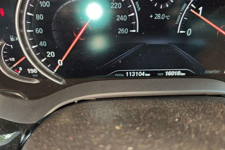 Used BMW 5 Series 2018 Restyled 530Li Leading Edition M Sport Package Odometer Close Up