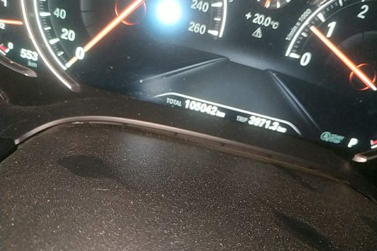 Used BMW 5 Series 2018 525Li Luxury Package Odometer Close Up