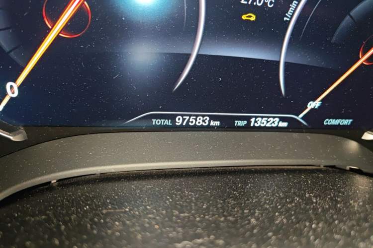 Used BMW 5 Series 2018 Restyled 530Li Leading Edition M Sport Package Odometer Close Up