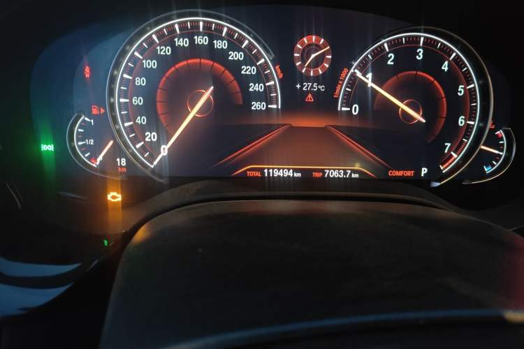 Used BMW 5 Series 2018 525Li M Sport Package Odometer Close Up