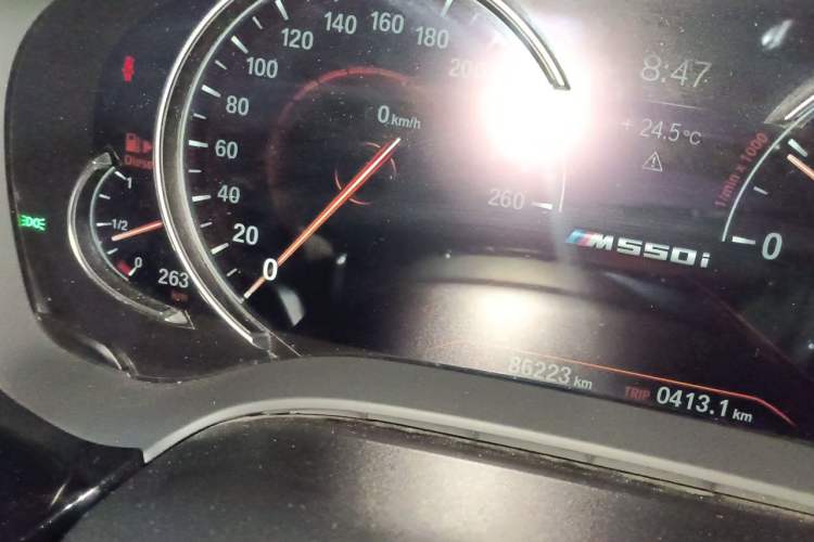 Used BMW 5 Series 2018 530Li Leading Model M Sport Package Odometer Close Up