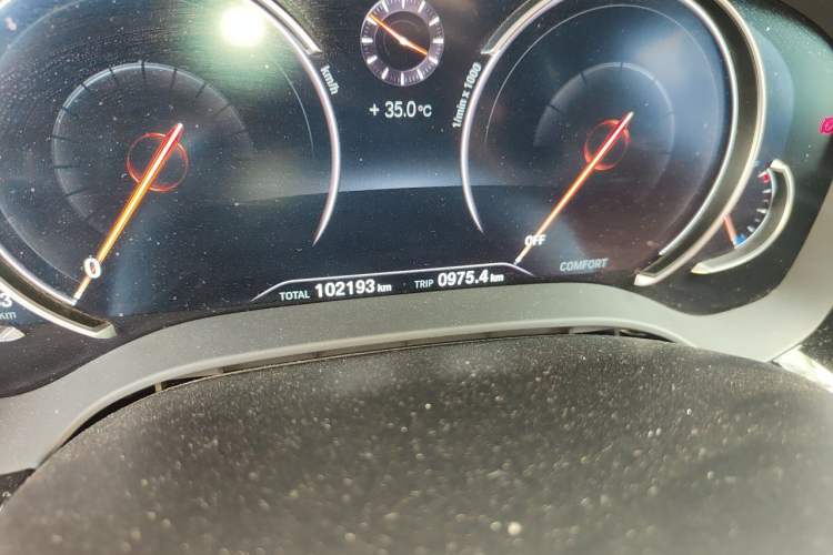 Used BMW 5 Series 2018 Restyled 530Li Luxury Edition M Sport Package Odometer Close Up