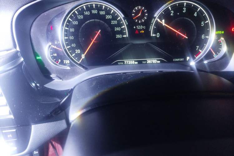 Used BMW 5 Series 2018 Restyled 530Li Leading Edition M Sport Package Odometer Close Up