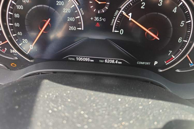 Used BMW 5 Series 2018 Restyled 530Li Luxury Edition M Sport Package Odometer Close Up