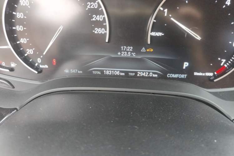 Used BMW 5 Series 2018 528Li Launch Special Edition Odometer Close Up