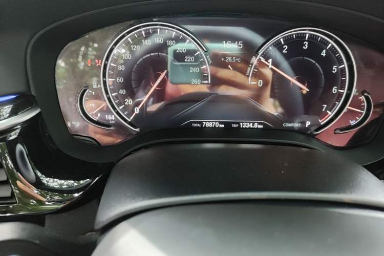 Used BMW 5 Series 2018 Restyled 530Li Leading Edition M Sport Package Odometer Close Up