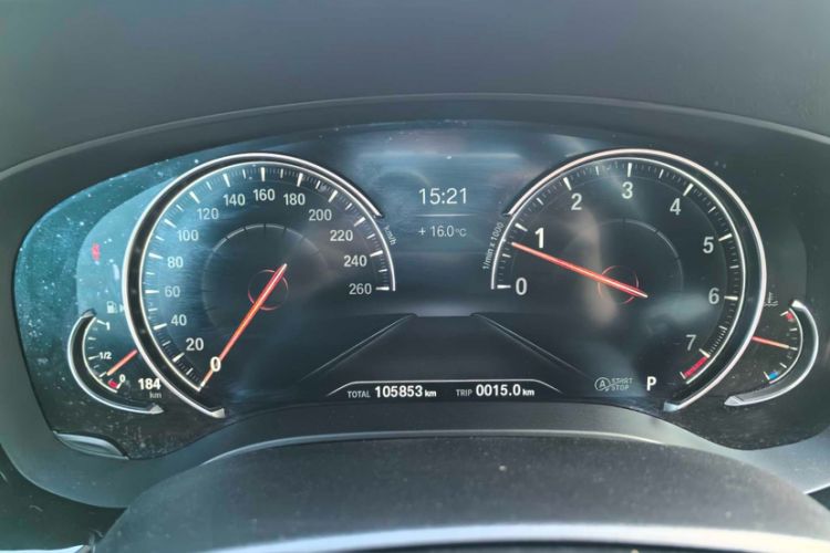 Used BMW 5 Series 2018 525i M Sport Package Odometer Close Up