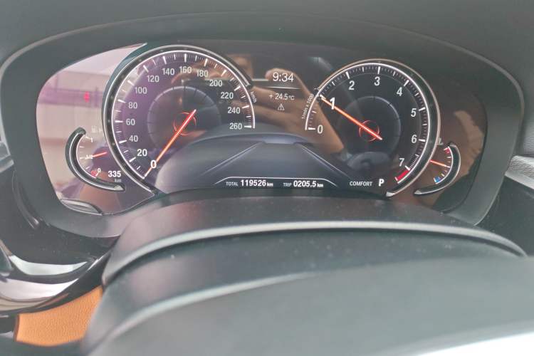 Used BMW 5 Series 2018 525i M Sport Package Odometer Close Up