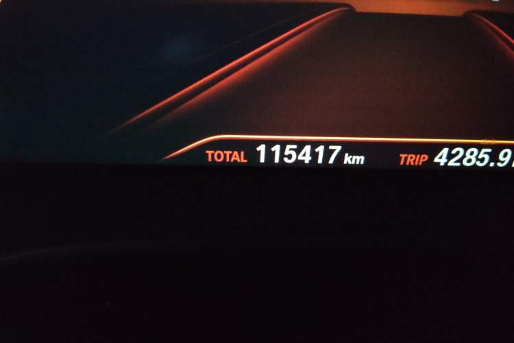 Used BMW 5 Series 2018 530Li Luxury Edition Premium Package Odometer Close Up