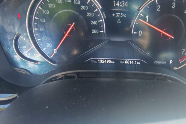 Used BMW 5 Series 2018 540i M Sport Package Odometer Close Up