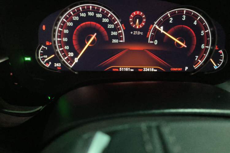 Used BMW 5 Series 2018 525Li Luxury Package Odometer Close Up