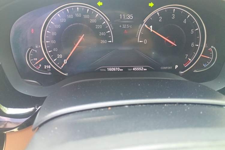Used BMW 5 Series 2018 Restyled 530Li Leading Edition M Sport Package Odometer Close Up