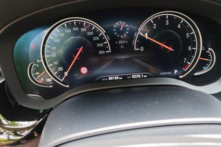 Used BMW 5 Series 2018 Revised 540Li Executive Edition Odometer Close Up