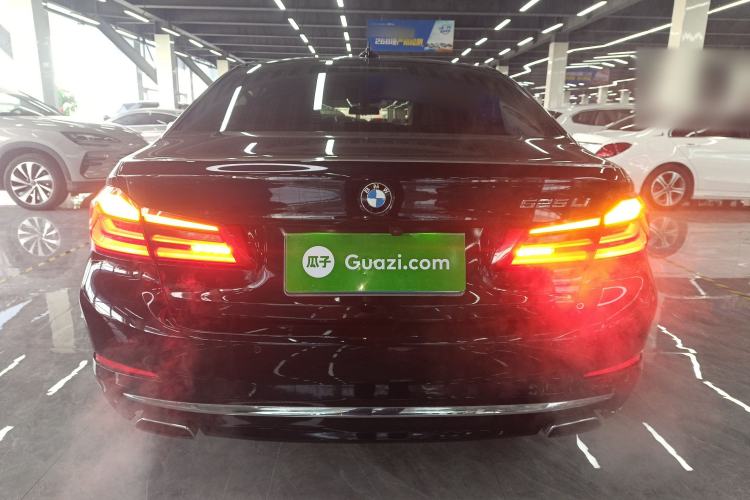 Used BMW 5 Series 2018 525Li Luxury Package Rear