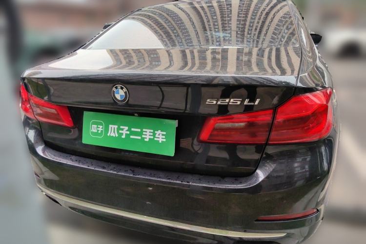 Used BMW 5 Series 2018 525Li Luxury Package Rear