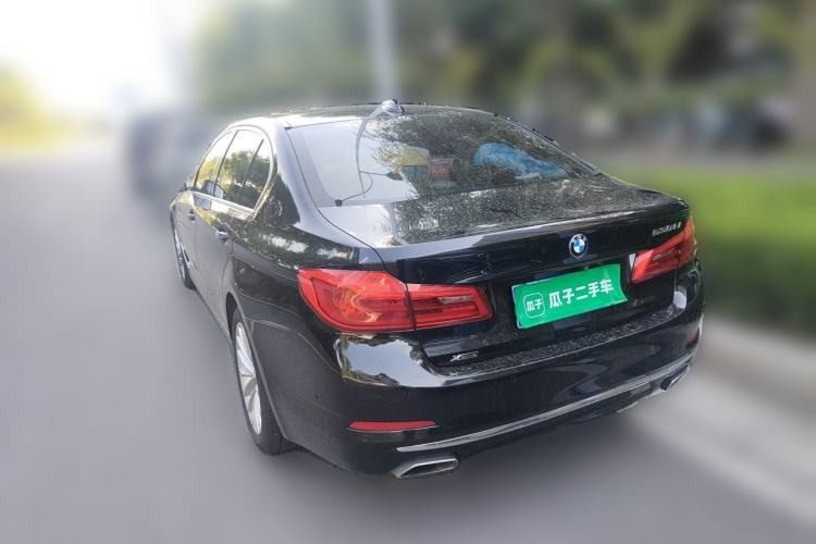 Used BMW 5 Series 2018 Facelifted 530Li xDrive Luxury Package Rear Left 45 Deg