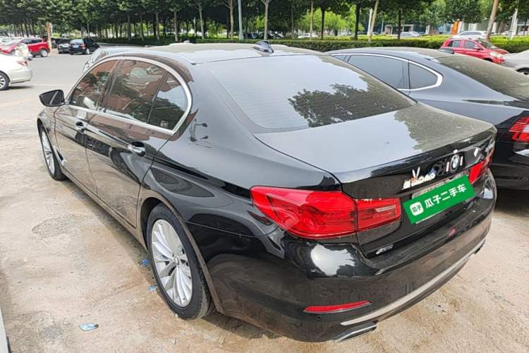 Used BMW 5 Series 2018 Facelifted 530Li xDrive Luxury Package Rear Left 45 Deg