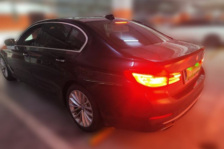 Used BMW 5 Series 2018 Revised Version 530Li Leading Edition Luxury Package Rear Left 45 Deg