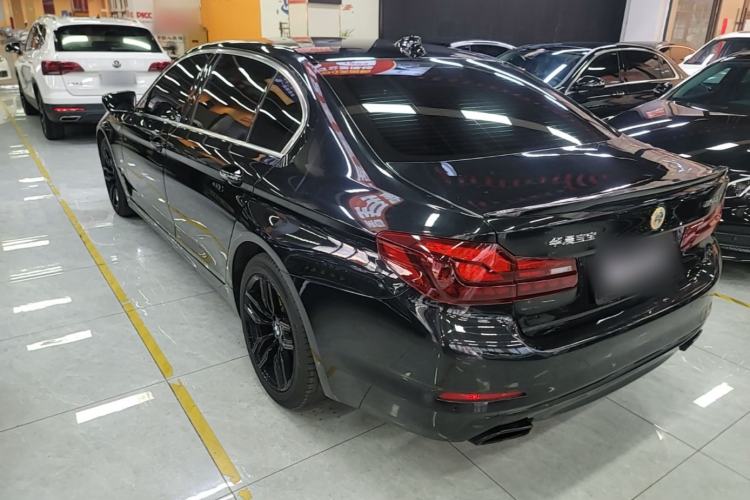 Used BMW 5 Series 2018 525Li Luxury Package Rear Left 45 Deg
