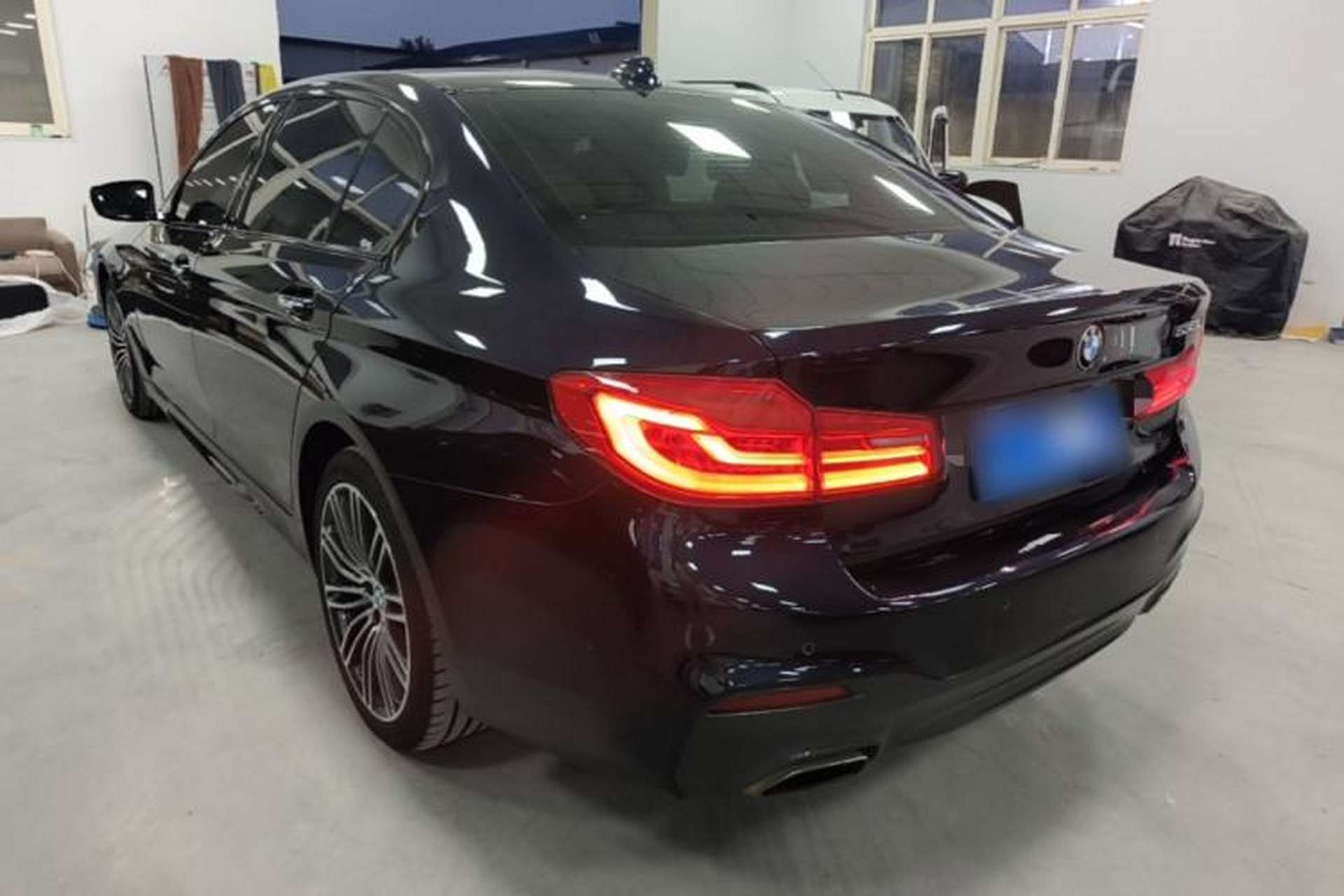Used BMW 5 Series 2018 Restyled 530Li Leading Edition M Sport Package Rear Left 45 Deg