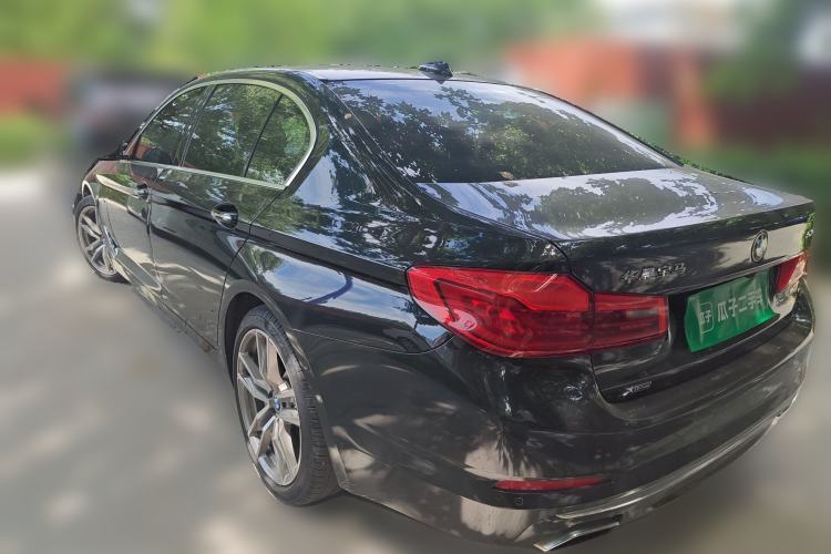 Used BMW 5 Series 2018 Facelifted 530Li xDrive Luxury Package Rear Left 45 Deg