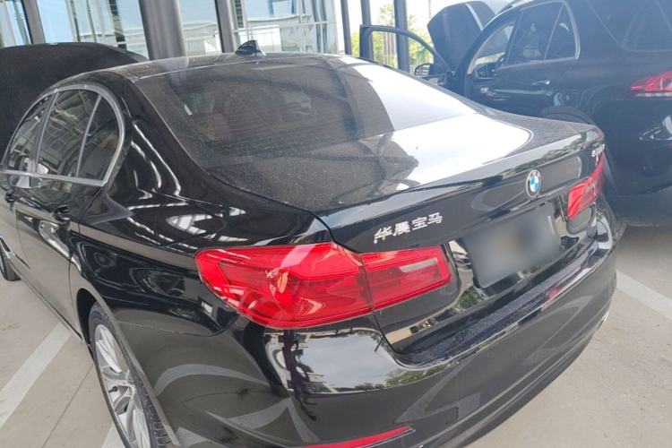 Used BMW 5 Series 2018 528Li Launch Special Edition Rear Left 45 Deg